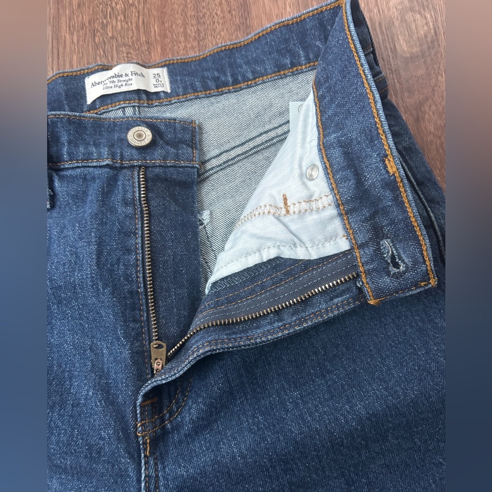 ABERCROMBIE & FITCH 90s Straight Ultra High Rise Jeans Minimalist Capsule Sz 25 - Picture 7 of 14